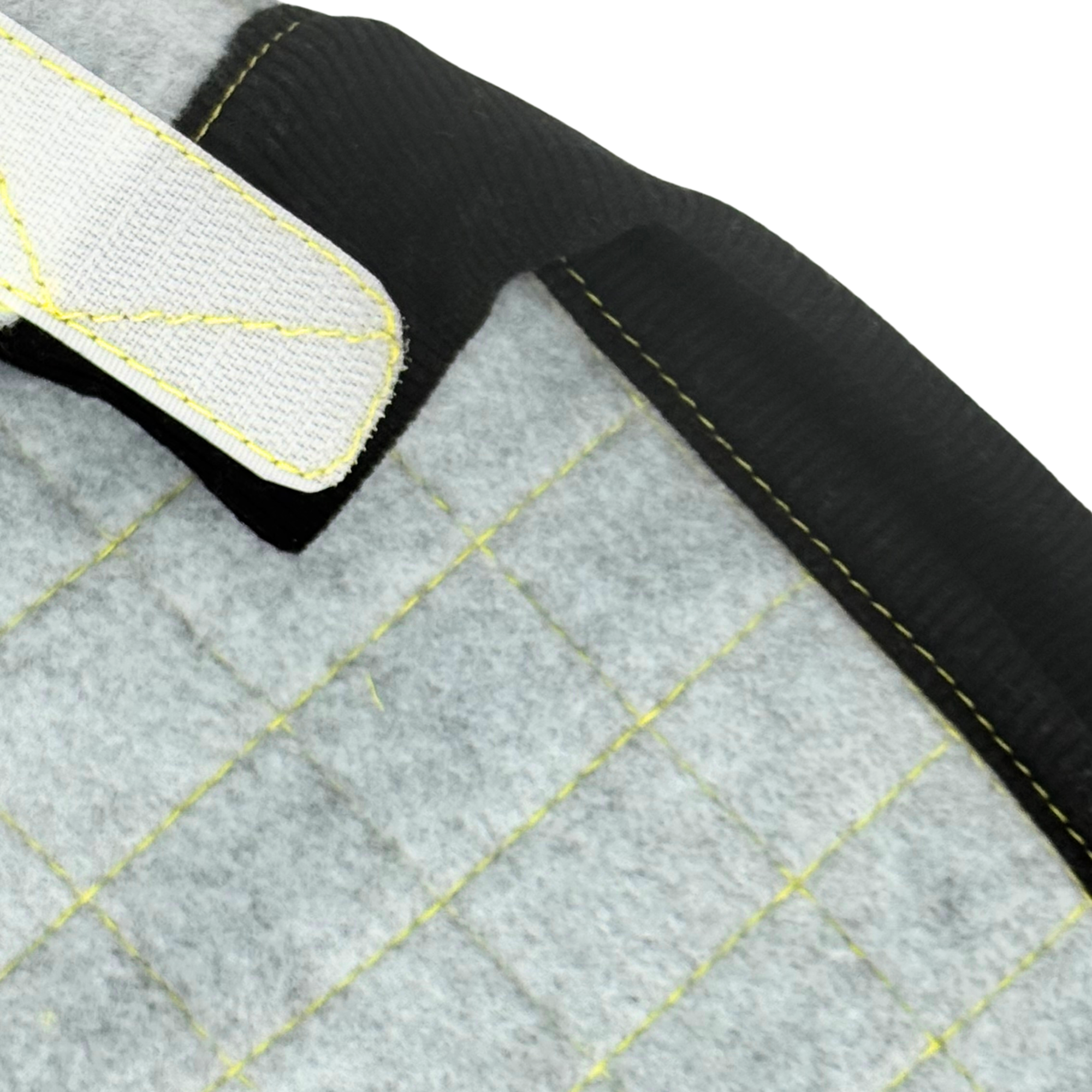 Closeupof Beakguard Vest neckline